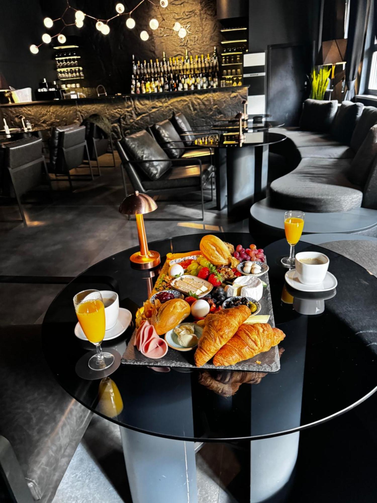 Black Hotels Koeln Ngoại thất bức ảnh
